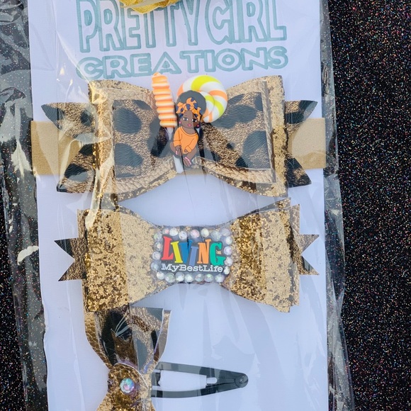 Bows - Picture 5 of 5